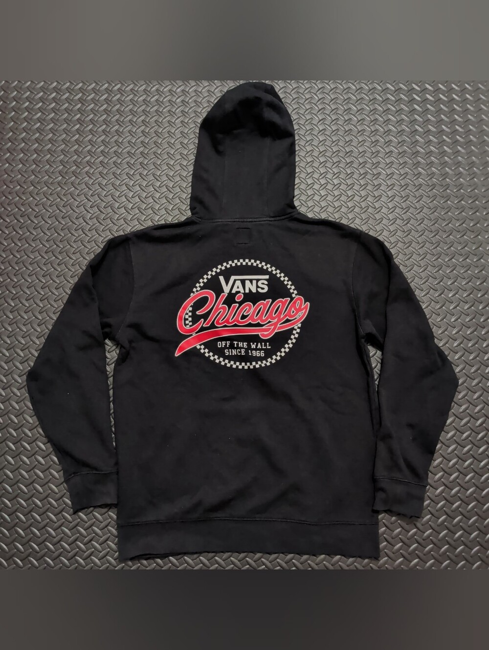 VANS "Chicago"long sleeve hoodie size medium